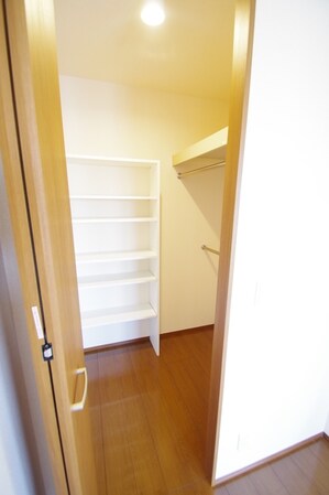 ヴィーブル草薙の物件内観写真